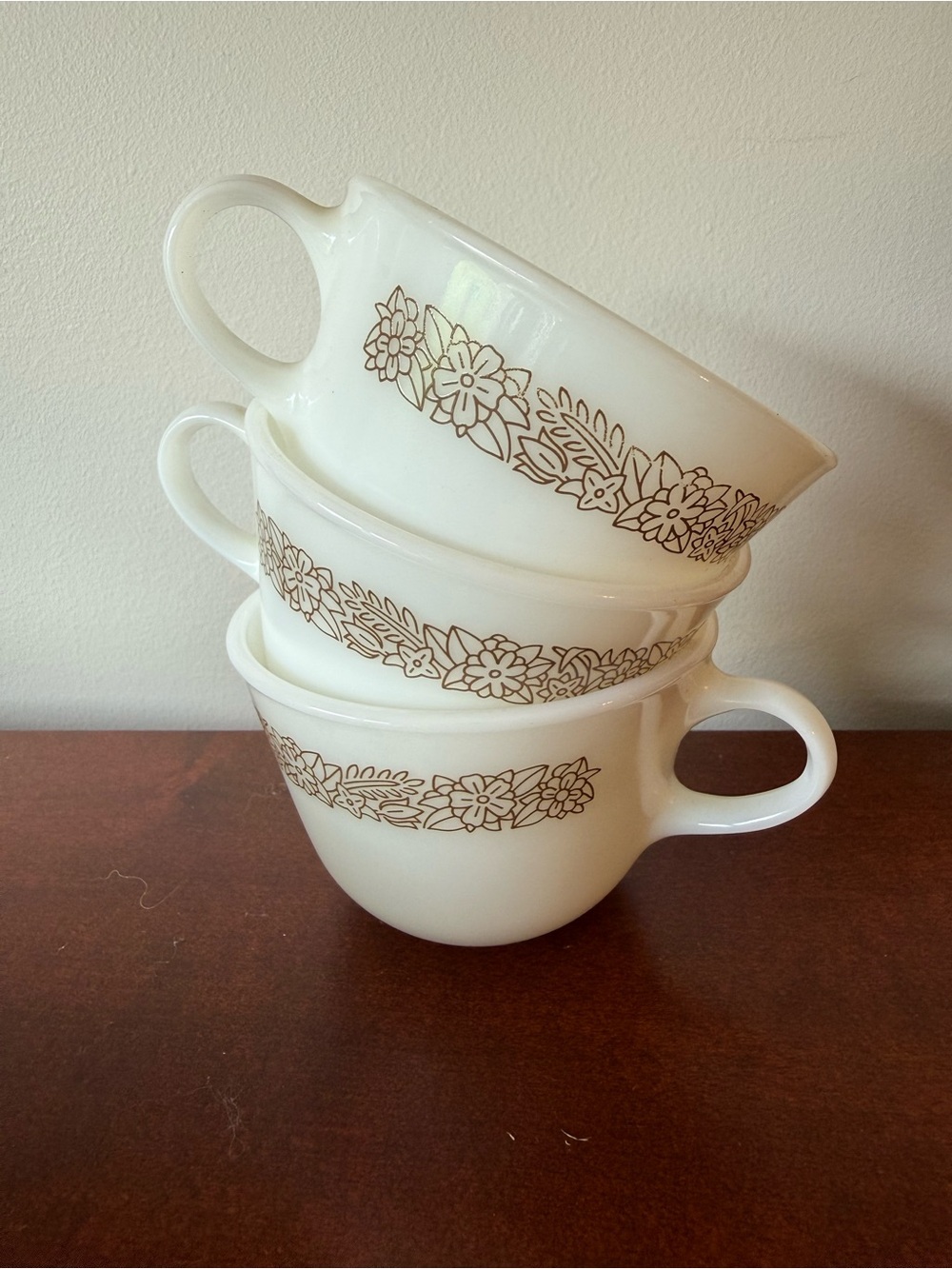 Set of 3 woodland Pyrex mugs